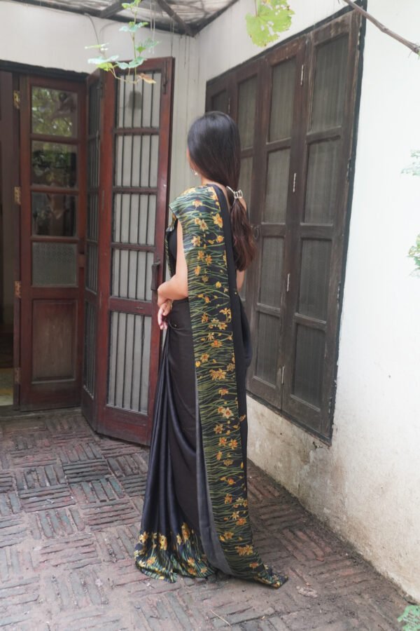 Nargis Bloom - Image 4